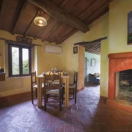 Casa Di Pan 6, Emma