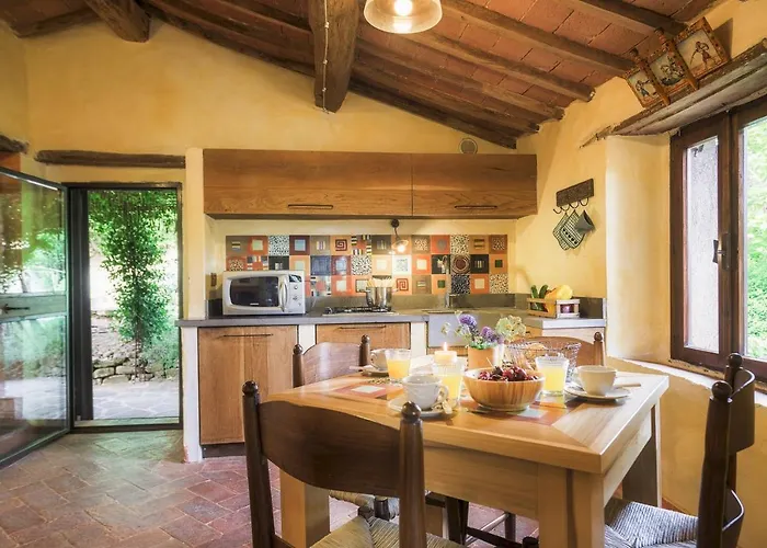 Casa Di Pan 6, Emma *